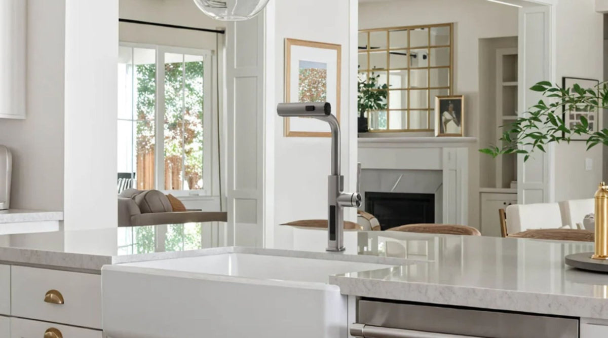 How to Prevent Kinks in a Pull-Out Kitchen Faucet Hose - Lefton Home