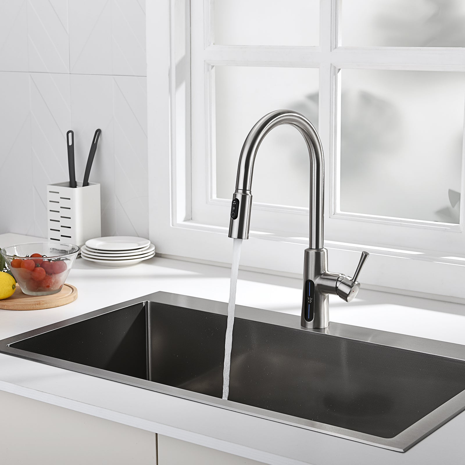 Lefton Modern Pull - Down Kitchen Faucet with Temperature Display - KF2501 - Kitchen Faucets - Lefton Home