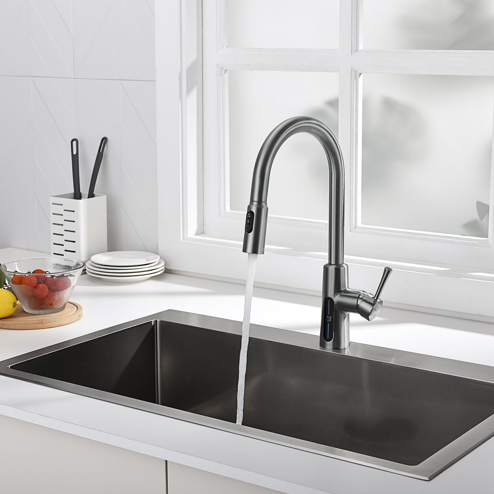 Lefton Modern Pull - Down Kitchen Faucet with Temperature Display - KF2501 - Kitchen Faucets - Lefton Home