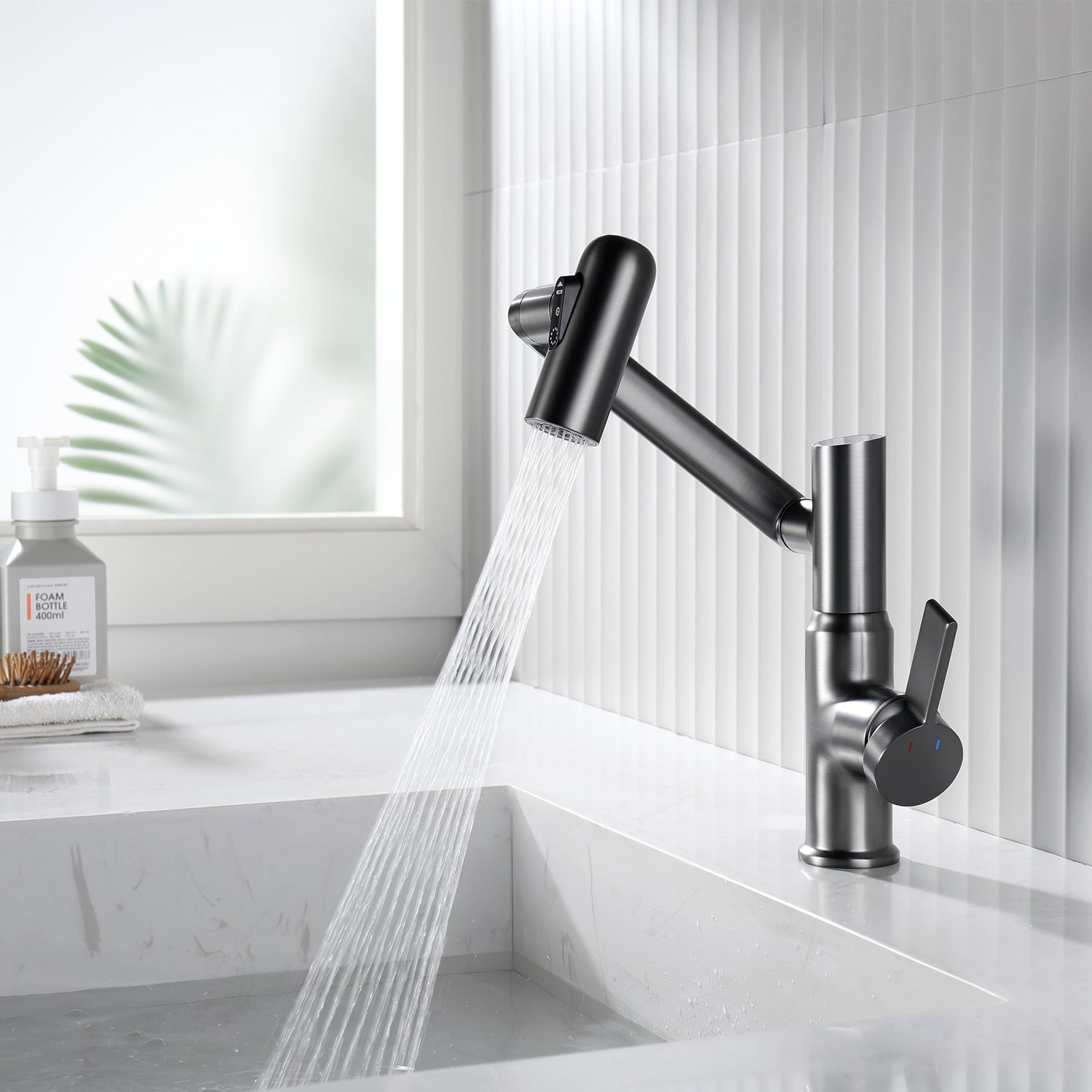 BF2204-2, Lefton Single-Hole Rotatable Faucet with Temperature Display