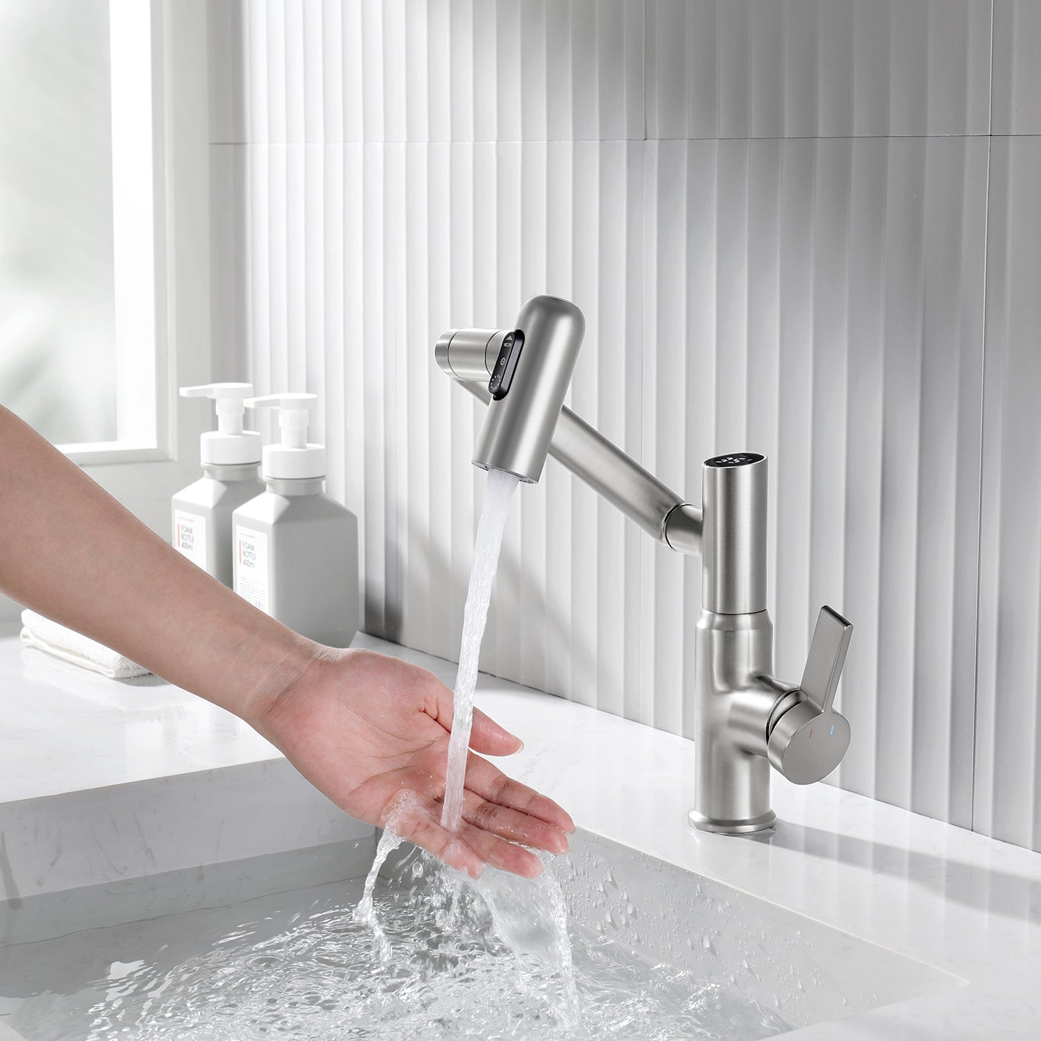 Lefton Single-Hole Rotatable Faucet with Temperature Display-BF2204 -Bathroom Faucets- Lefton Home